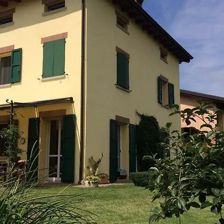 Il Giardino Alojamento de Acomodação e Pequeno-almoço Castelvetro di Modena